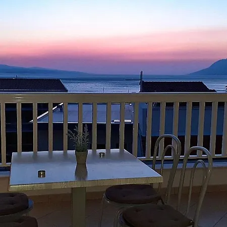 Mit Terrasse Und Herrlichem Ausblick By Interhome